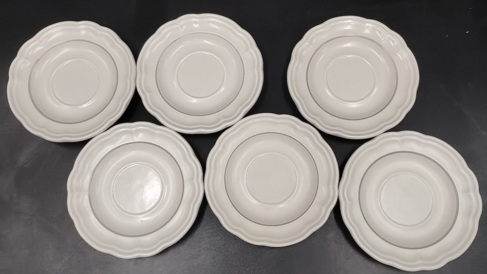 Pfaltzgraff Heirloom 6 Saucer Plates